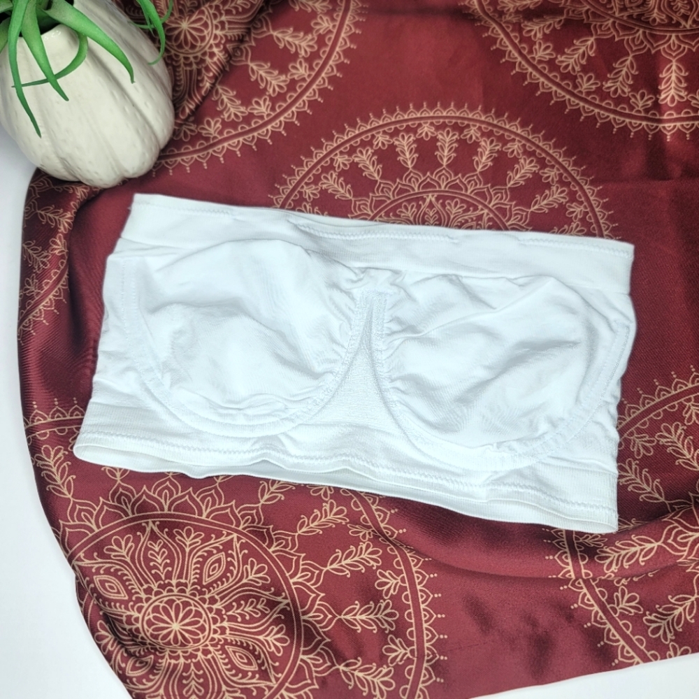 Rhonda Shear Seamless Underwire Bandeau Bra White Size Medium Strapless